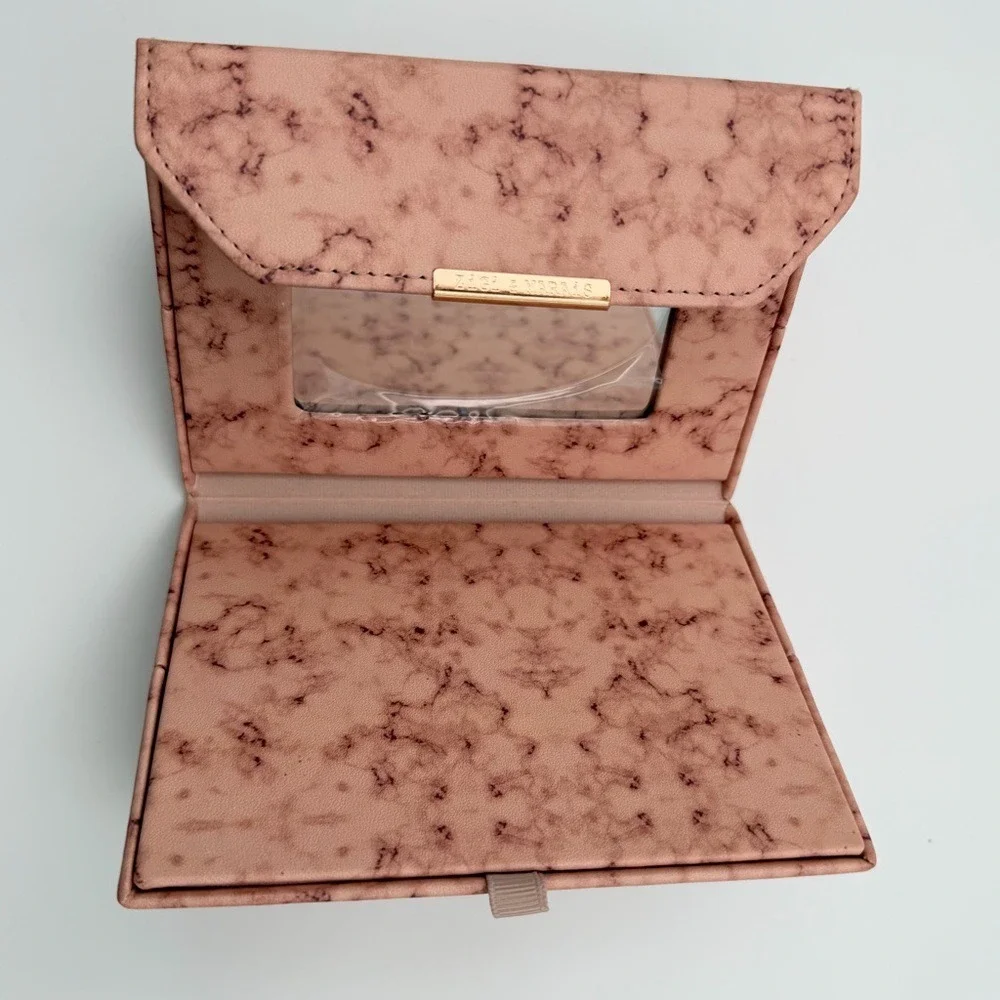 ZiGi & MARAiS compact marble